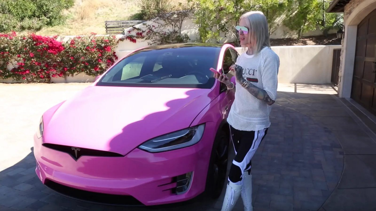 Jeffree Star's Pink Tesla Model X