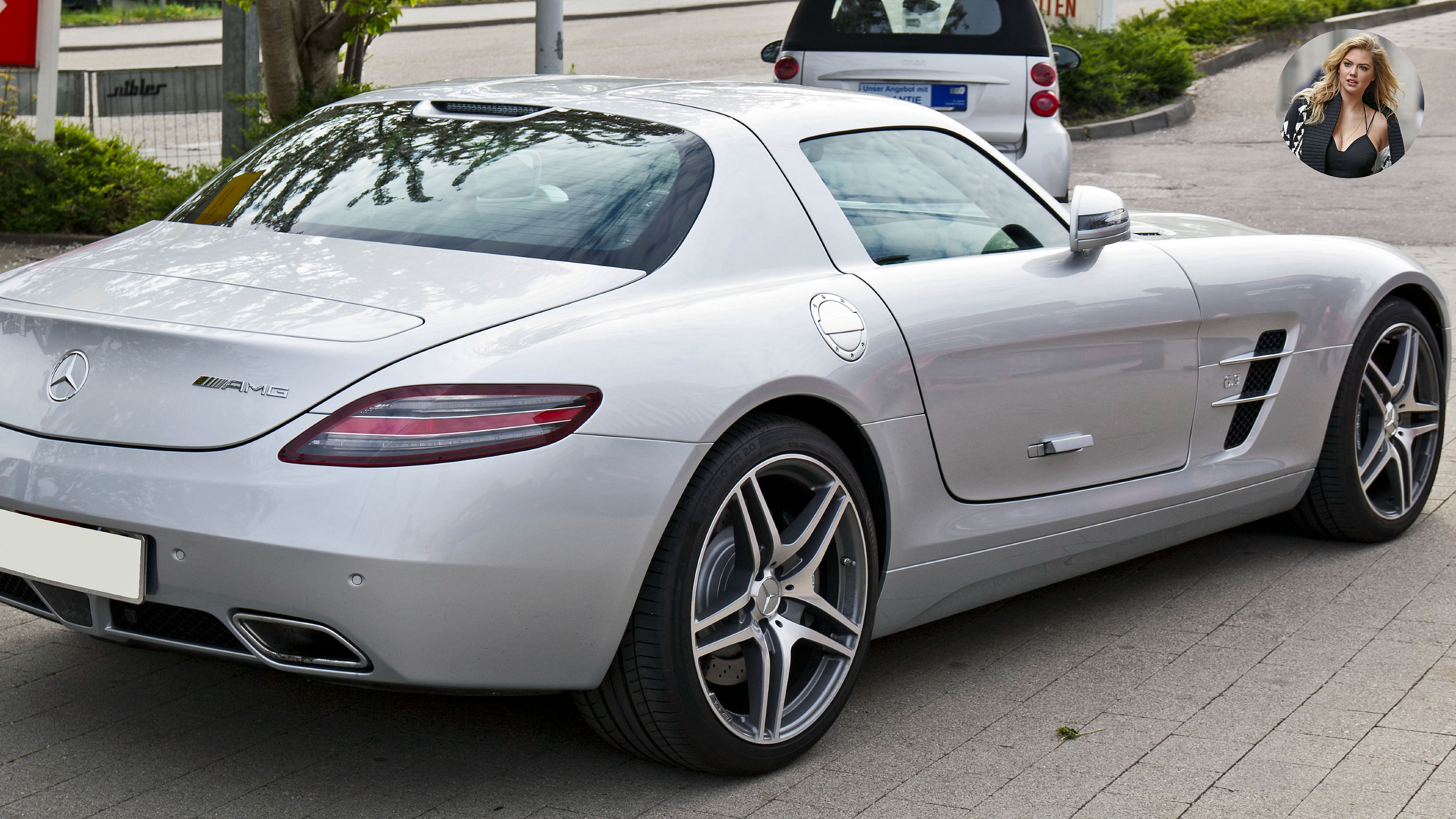 Mercedes Benz SLS AMG