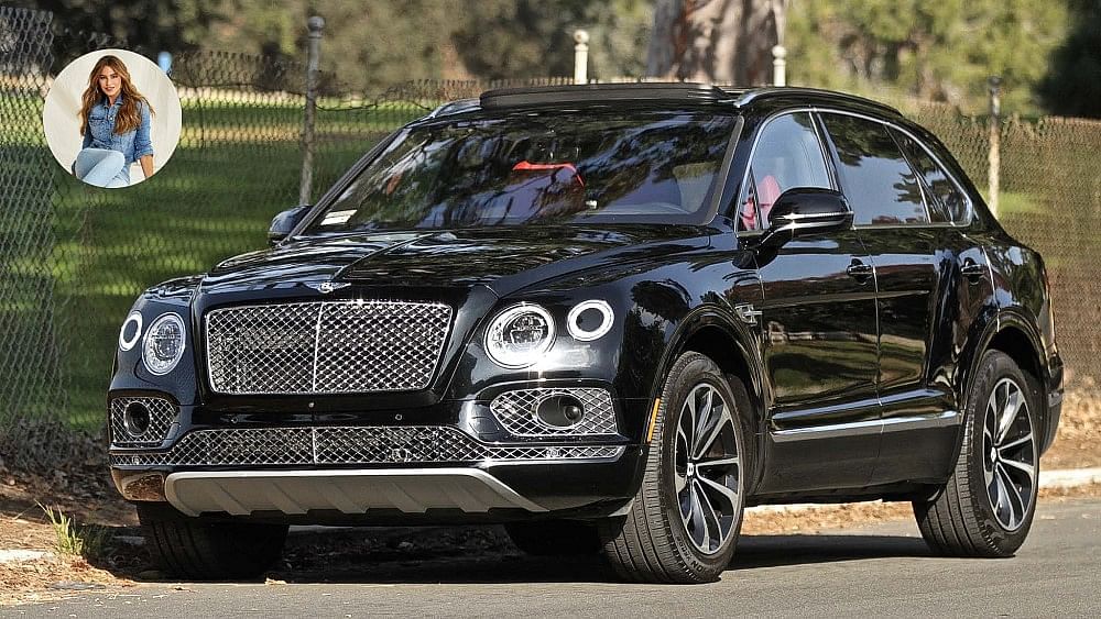 2021 Bentley Bentayega  - Sofia Vergara - Black - Front and Side View