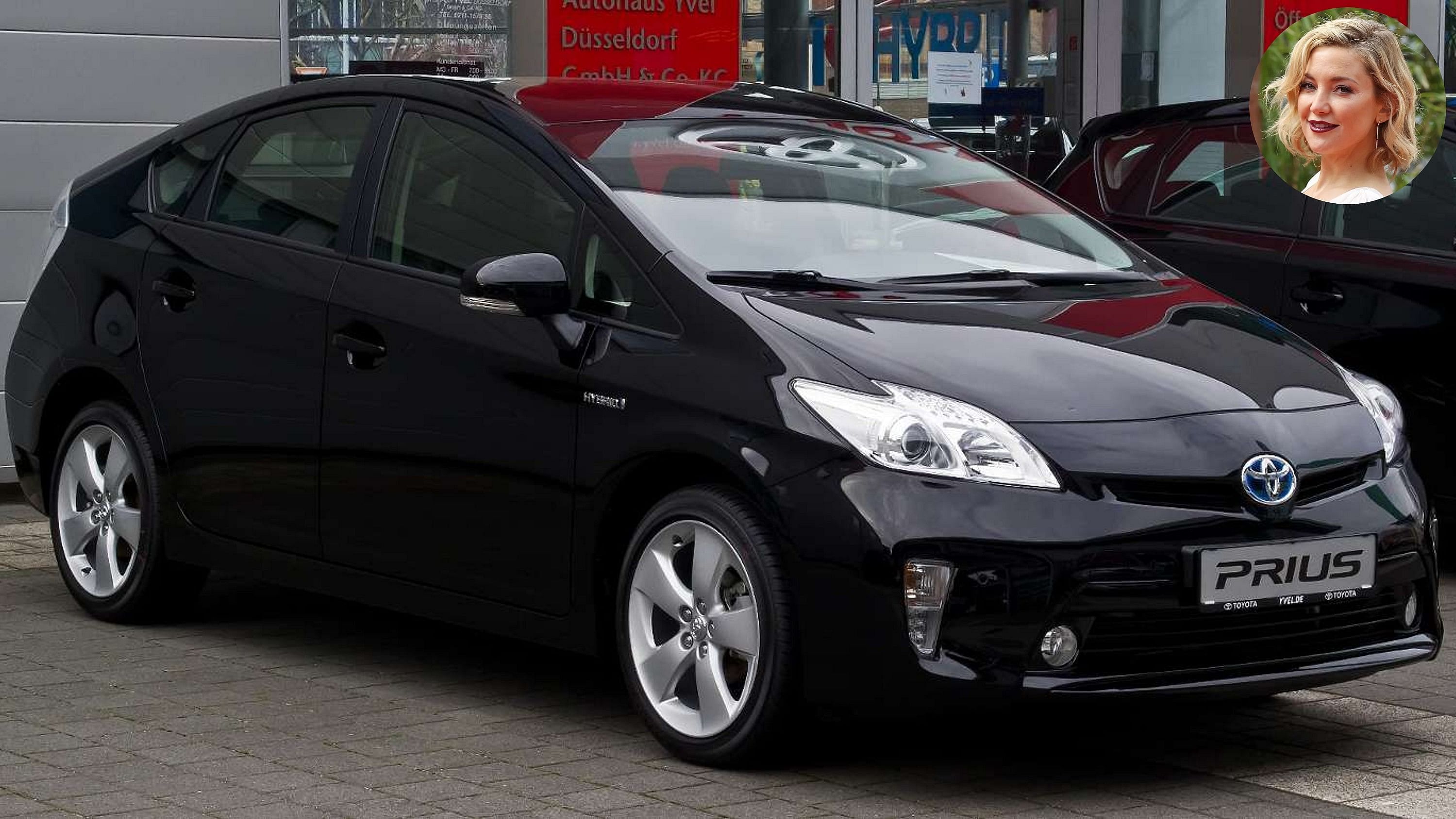 2013 Black Toyota Prius 