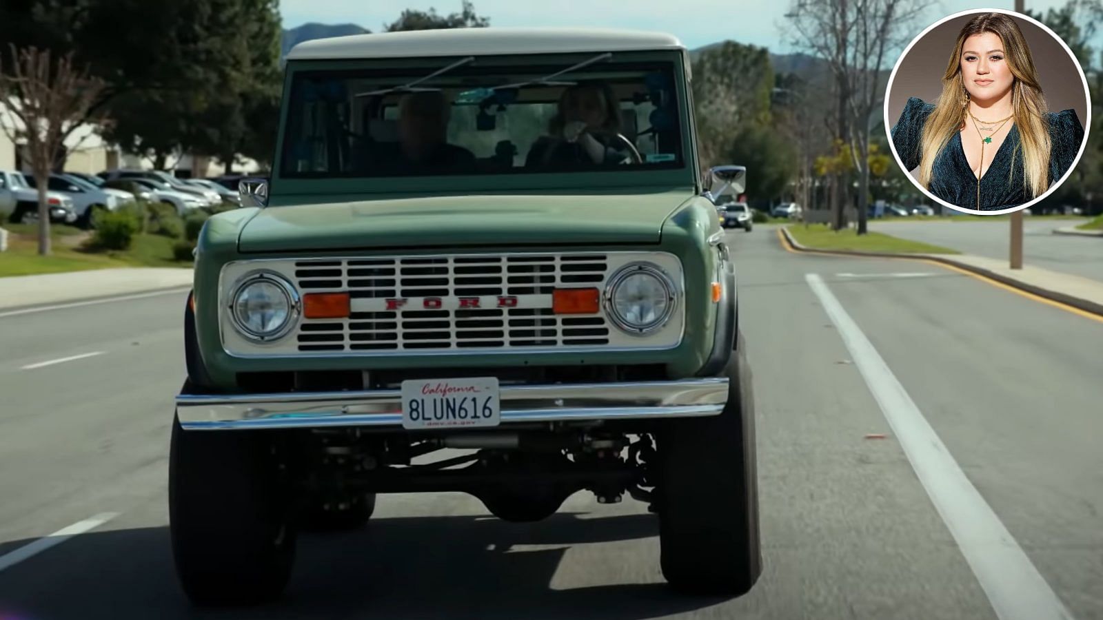 Kelly Clarksons Ford Bronco